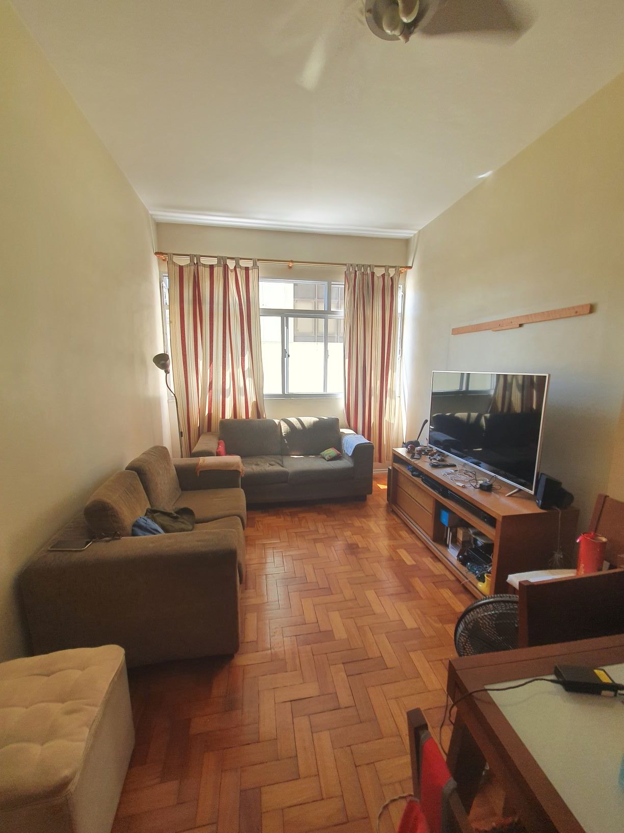 Excelente apartamento 2 qrts – Rio Comprido – Paulo de Frontin